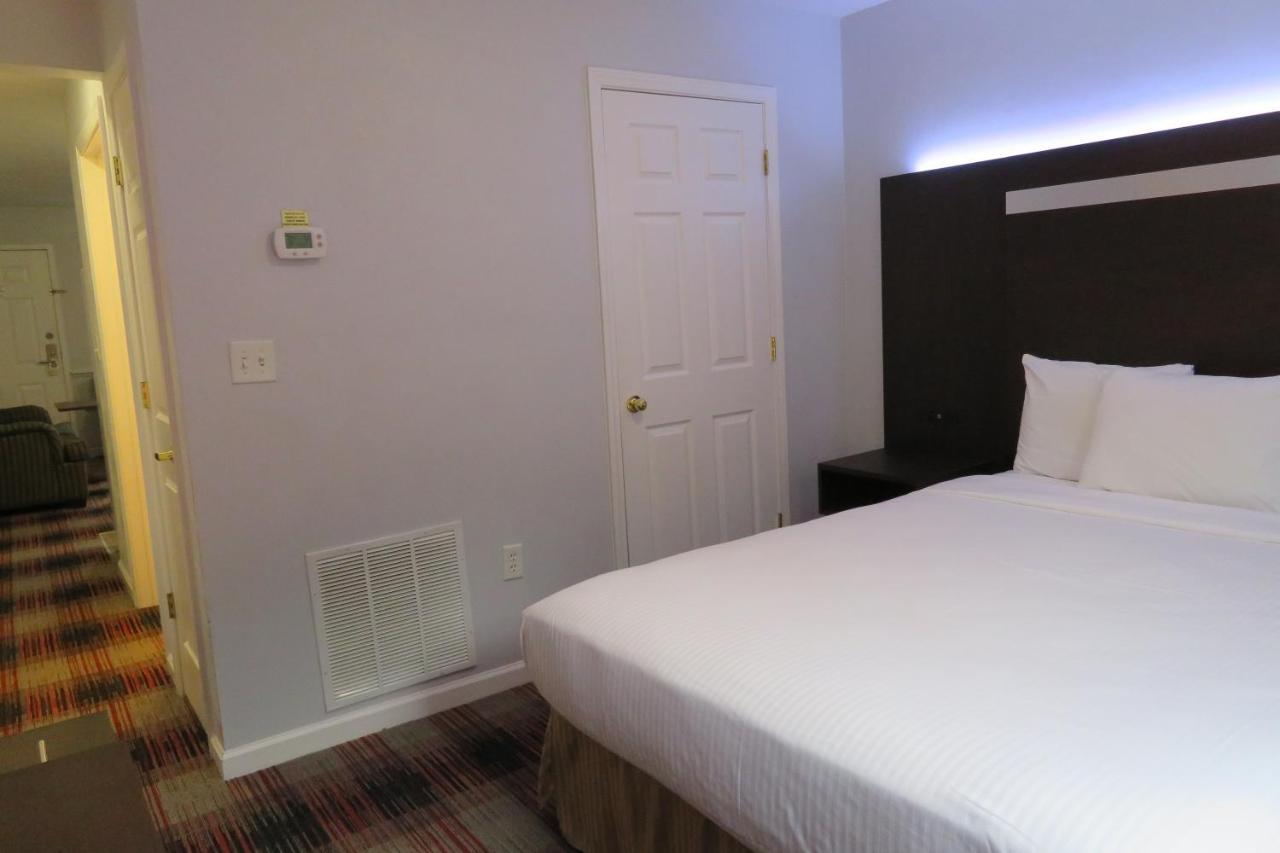 Luxbury Inn & Suites Maryville Exterior photo
